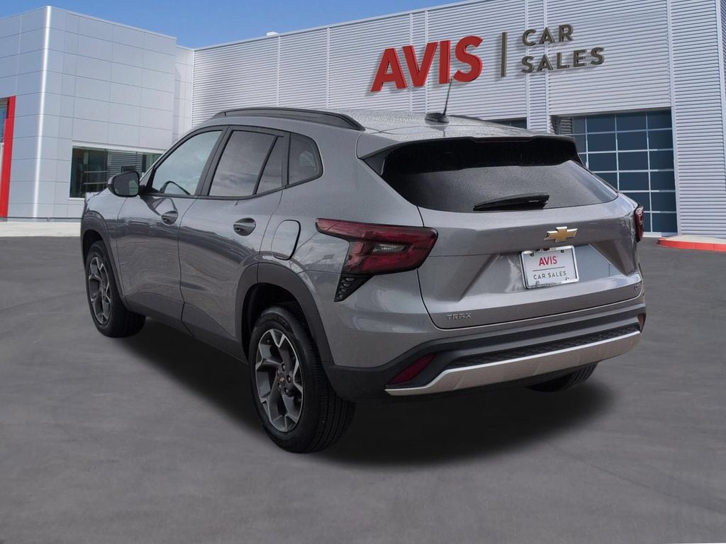 Thumbnail: 2025 Chevrolet Trax - 9