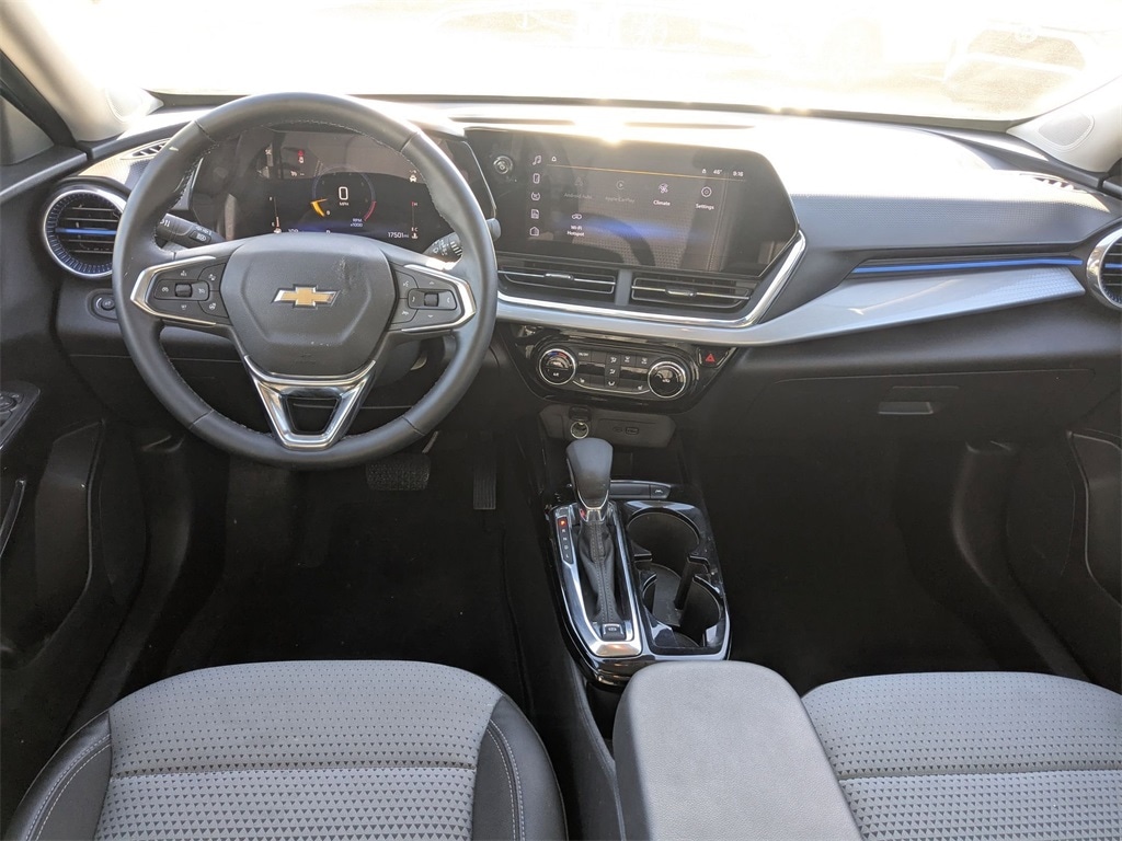 Thumbnail: 2025 Chevrolet Trax - 27