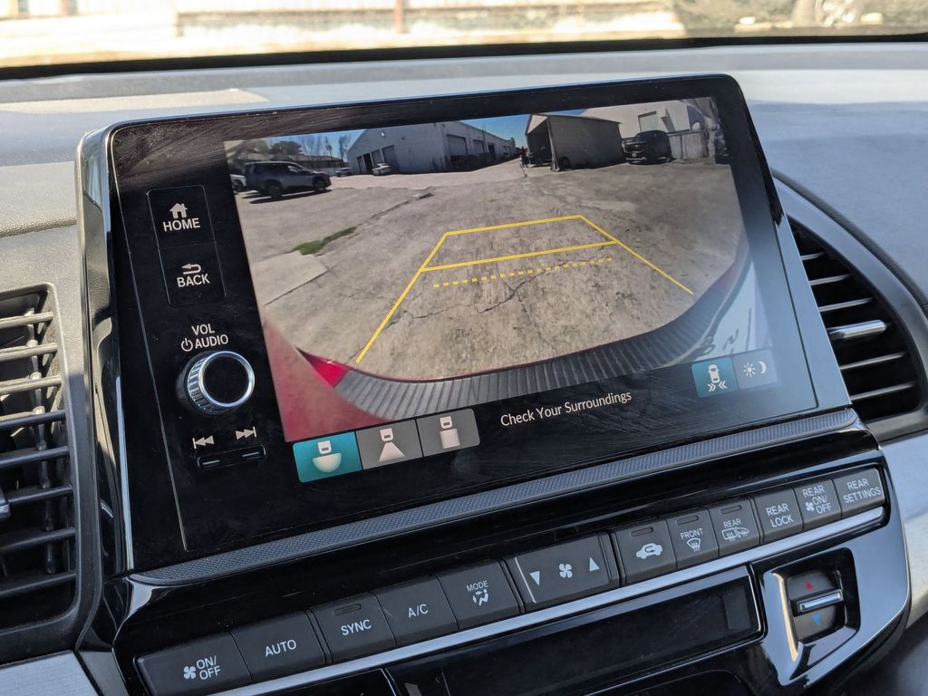 Thumbnail: 2025 Honda Odyssey - 21