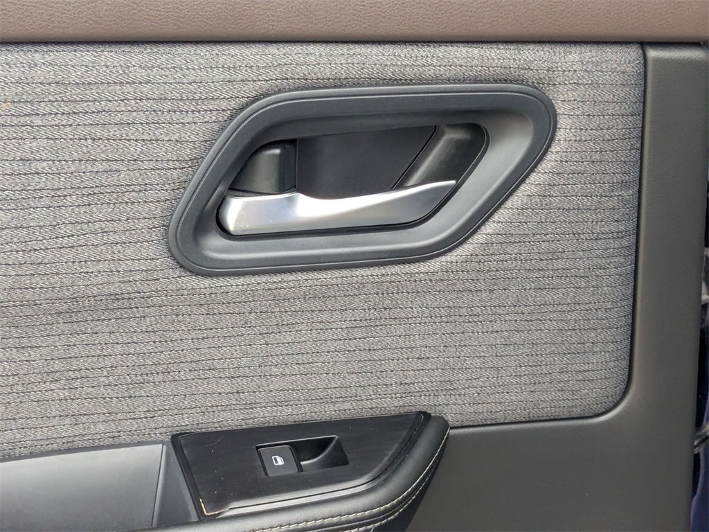 Thumbnail: 2023 Nissan Rogue - 25