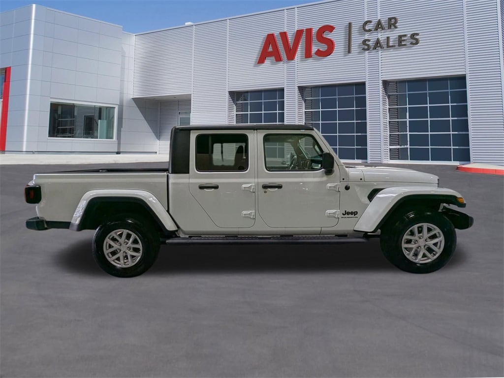 Thumbnail: 2023 Jeep Gladiator - 5