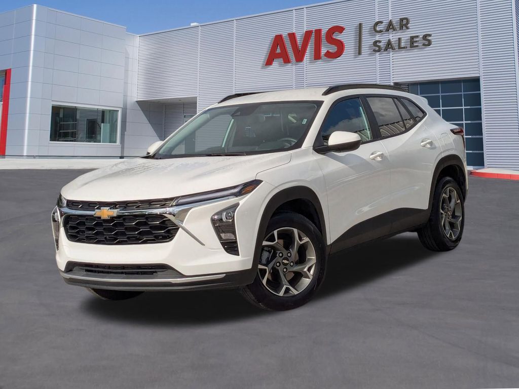 Thumbnail: 2025 Chevrolet Trax - 1