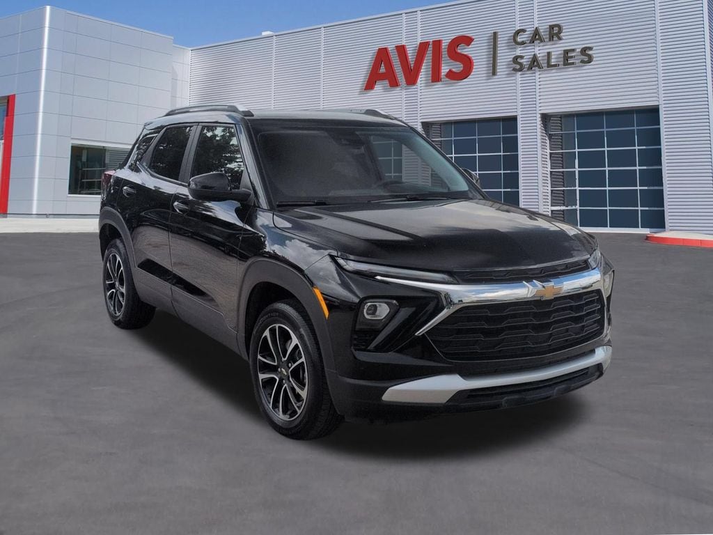 Thumbnail: 2025 Chevrolet TrailBlazer - 3