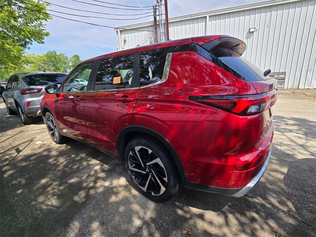 Thumbnail: 2024 Mitsubishi Outlander - 5