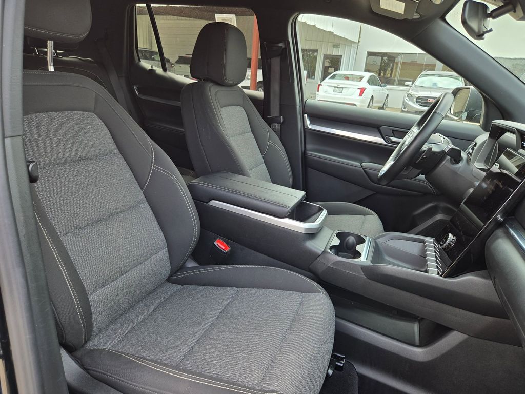 Thumbnail: 2025 GMC Terrain - 32