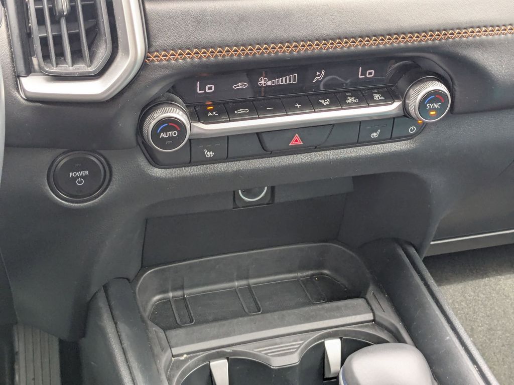 Thumbnail: 2025 Mazda CX-50 - 22