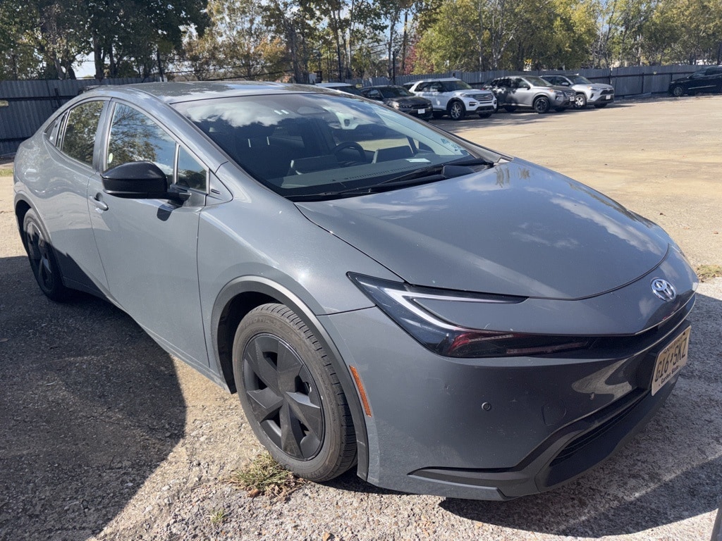 Thumbnail: 2024 Toyota Prius - 3