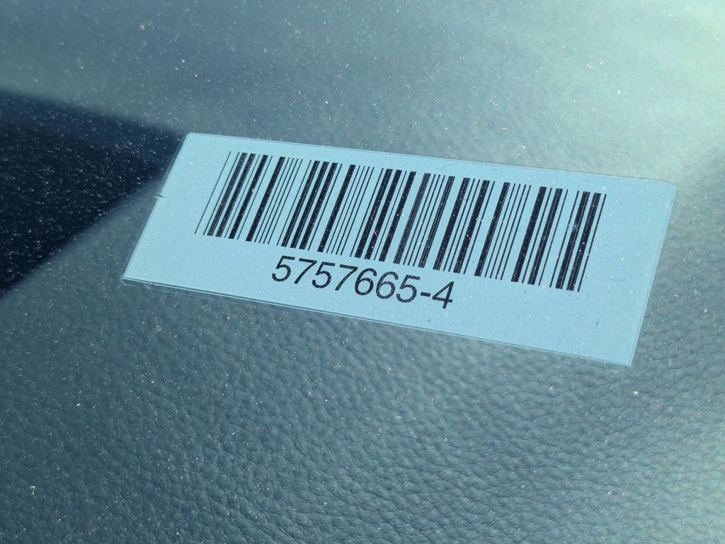 Thumbnail: 2025 Mazda CX-50 - 36