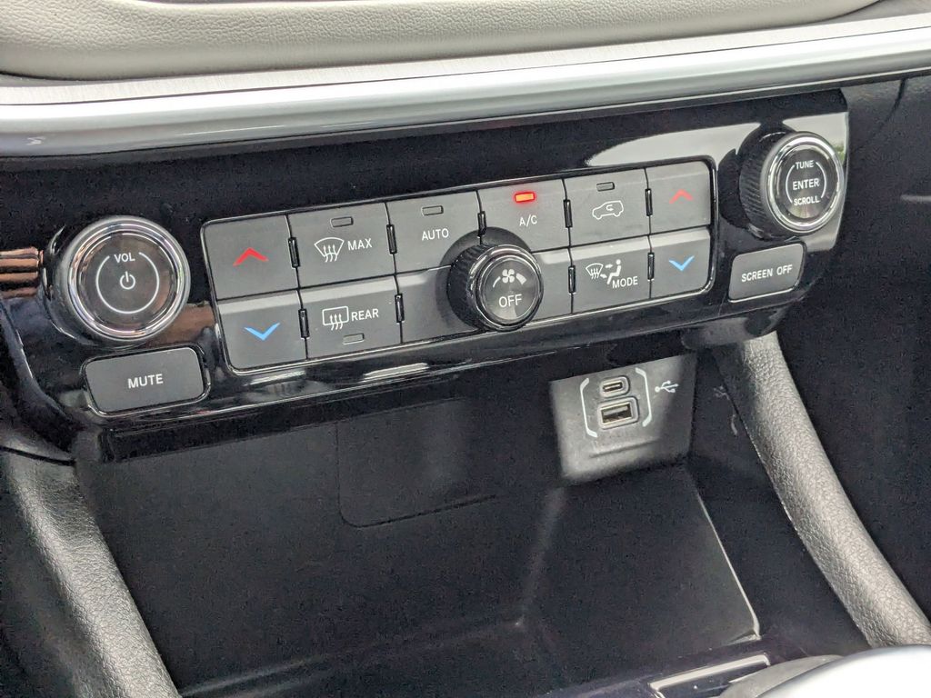 Thumbnail: 2025 Jeep Compass - 21