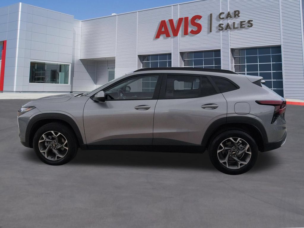 Thumbnail: 2025 Chevrolet Trax - 10