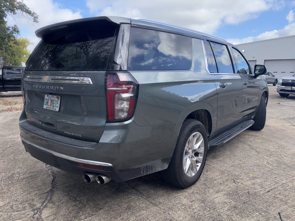 Thumbnail: 2023 Chevrolet Suburban - 4