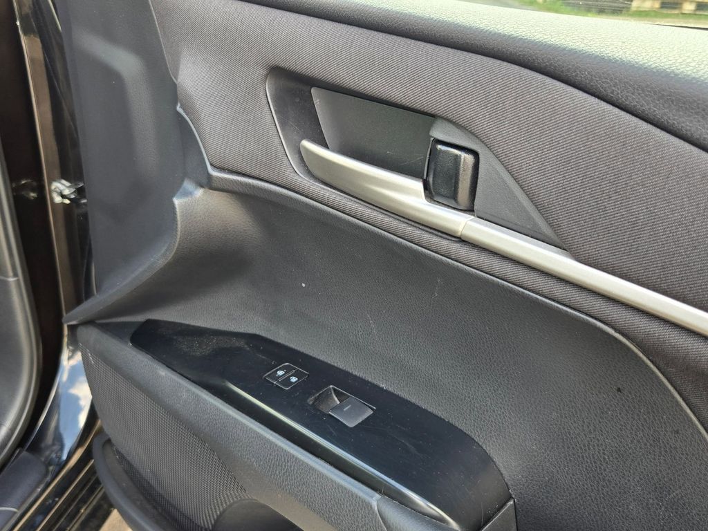 Thumbnail: 2025 Toyota Camry - 28