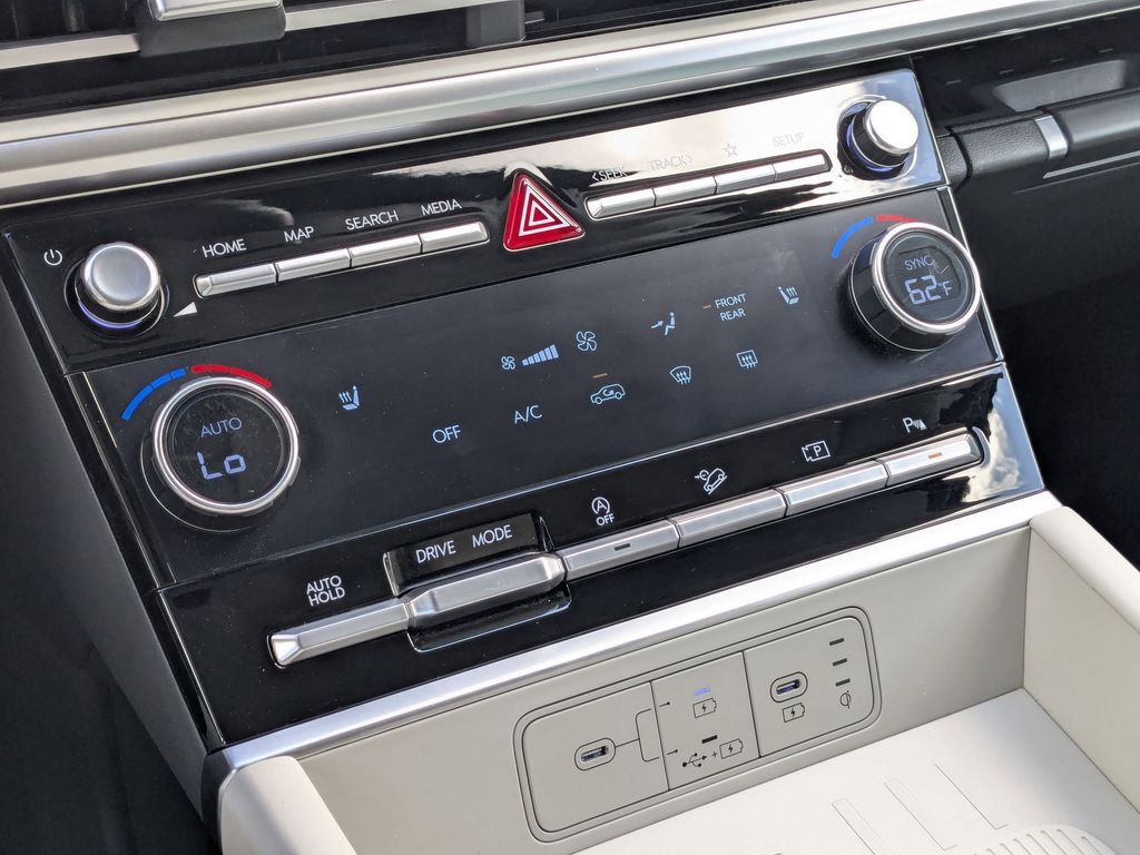 Thumbnail: 2025 Hyundai Santa Fe - 22