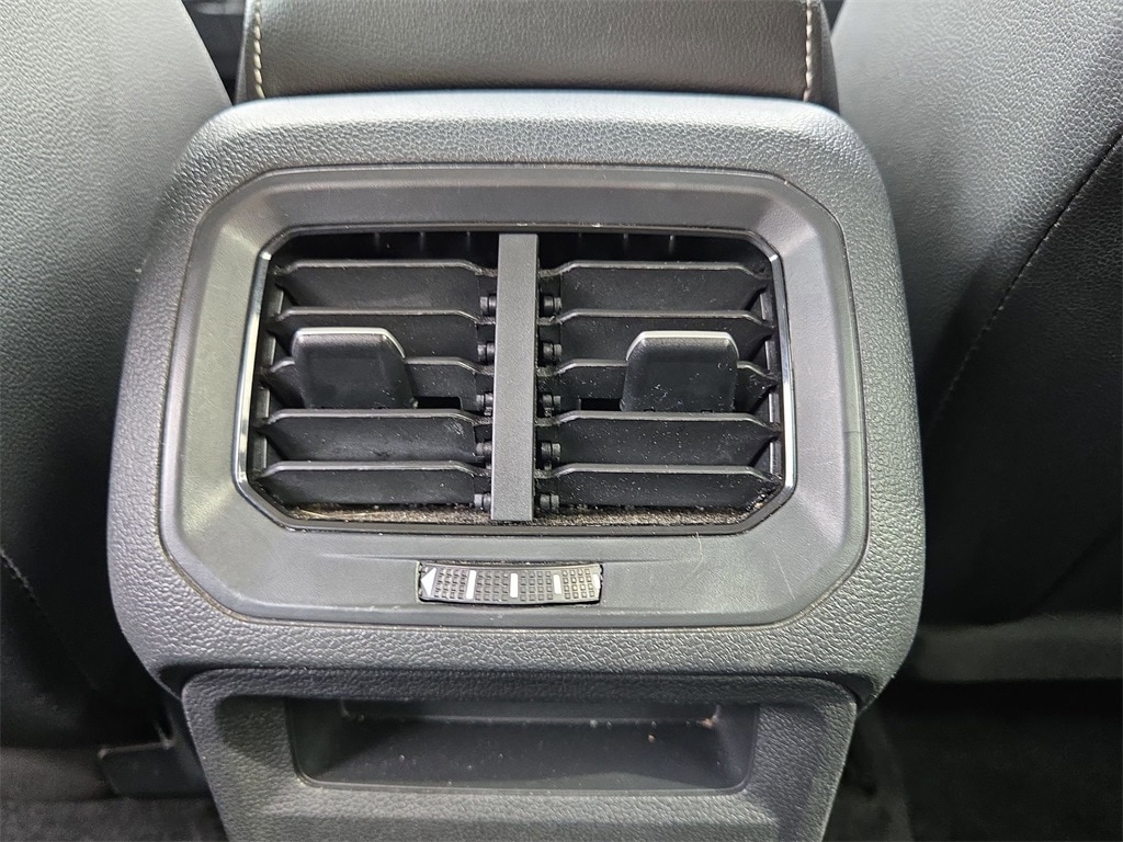 Thumbnail: 2024 Volkswagen Tiguan - 23