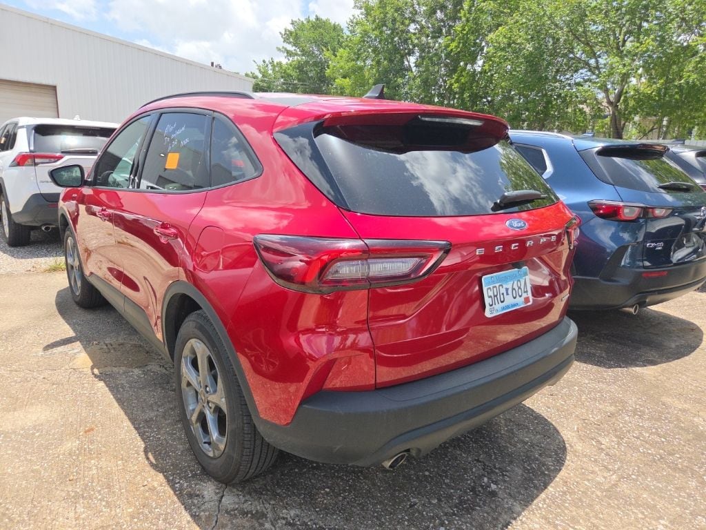 Thumbnail: 2025 Ford Escape - 8
