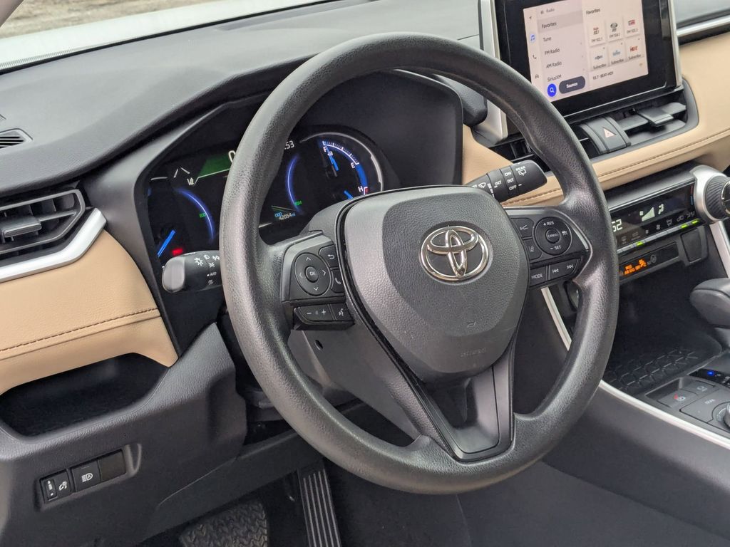 Thumbnail: 2025 Toyota RAV4 - 12