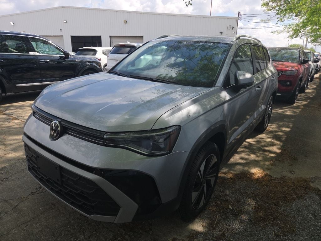 Thumbnail: 2025 Volkswagen Taos - 1