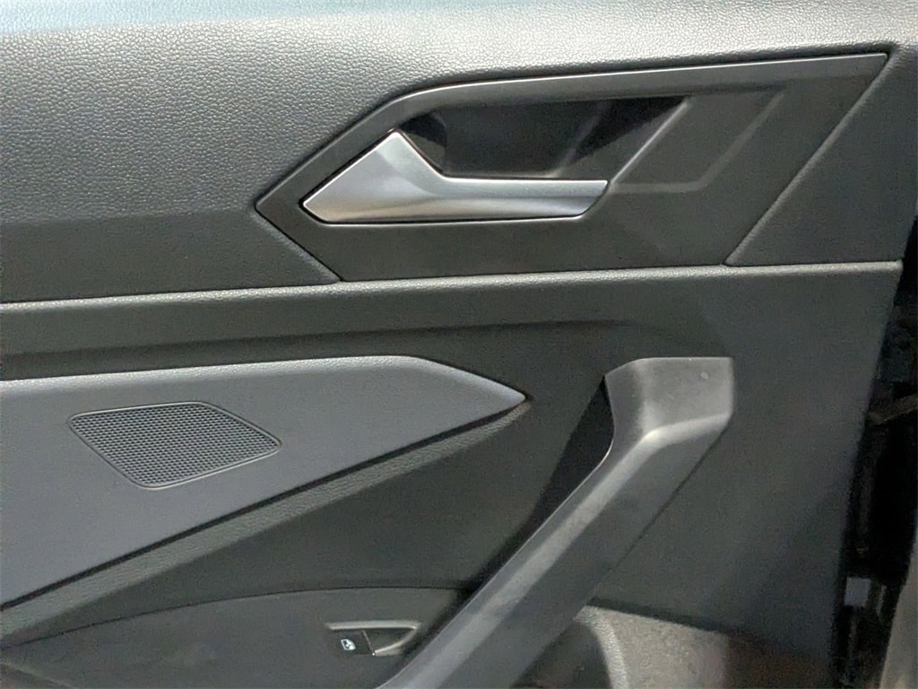 Thumbnail: 2025 Volkswagen Jetta - 26