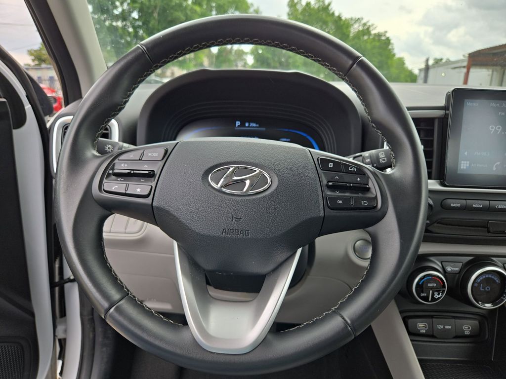 Thumbnail: 2025 Hyundai Venue - 22