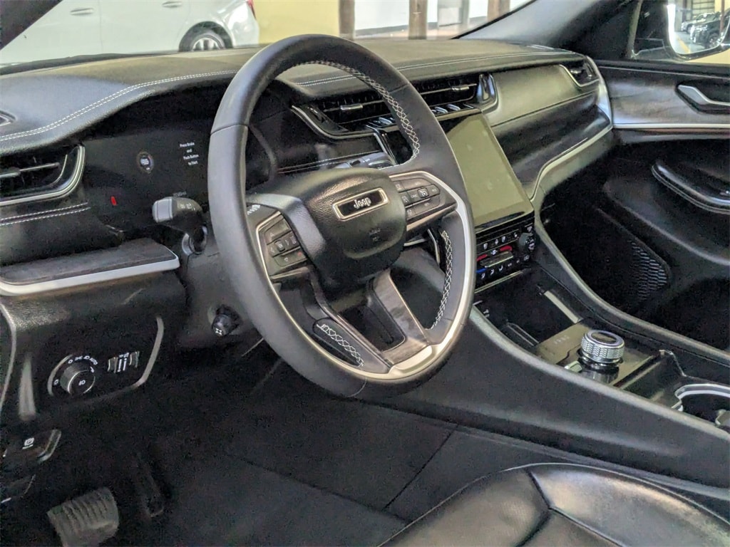 Thumbnail: 2024 Jeep Grand Cherokee L - 14