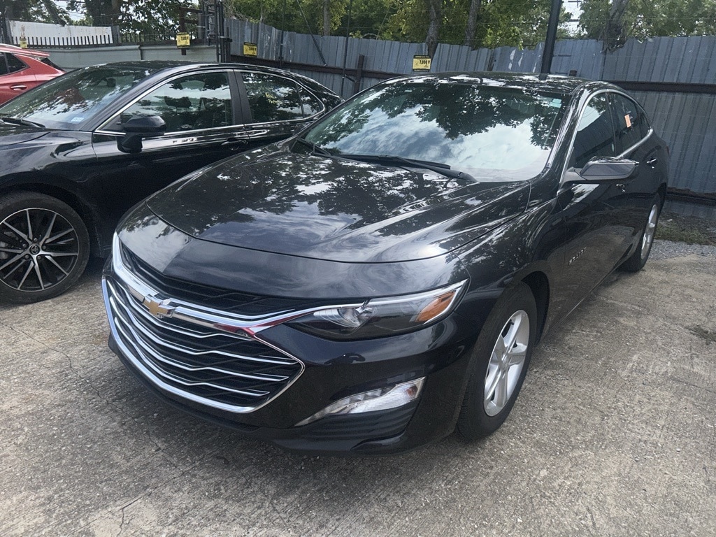 Thumbnail: 2023 Chevrolet Malibu - 1