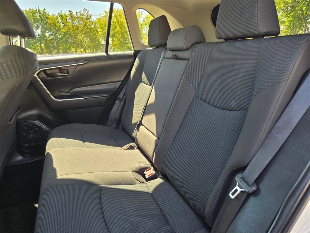 Thumbnail: 2025 Toyota RAV4 - 18