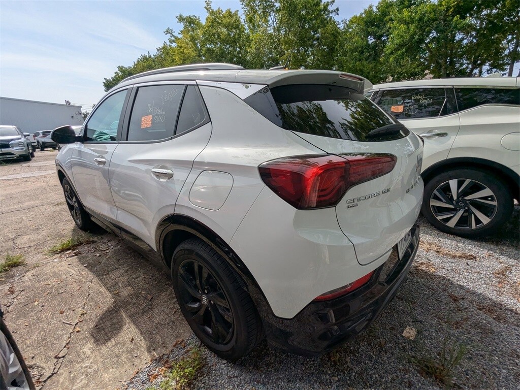 2024 Buick Encore GX Sport Touring photo 4