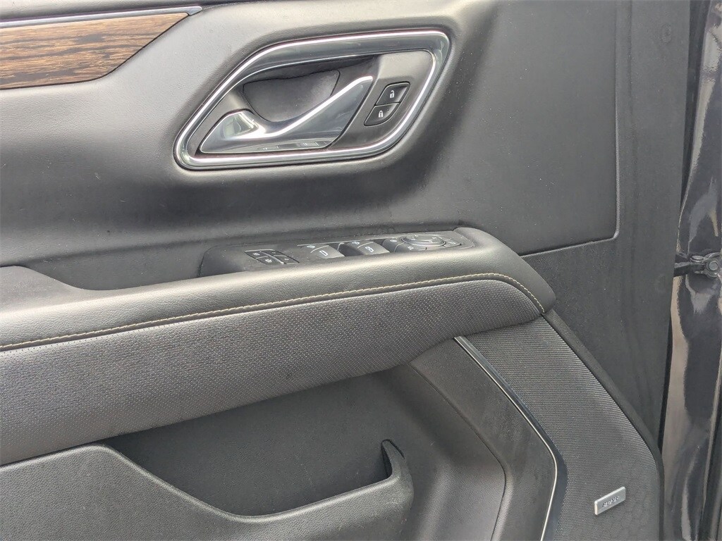 Thumbnail: 2023 Chevrolet Tahoe - 10