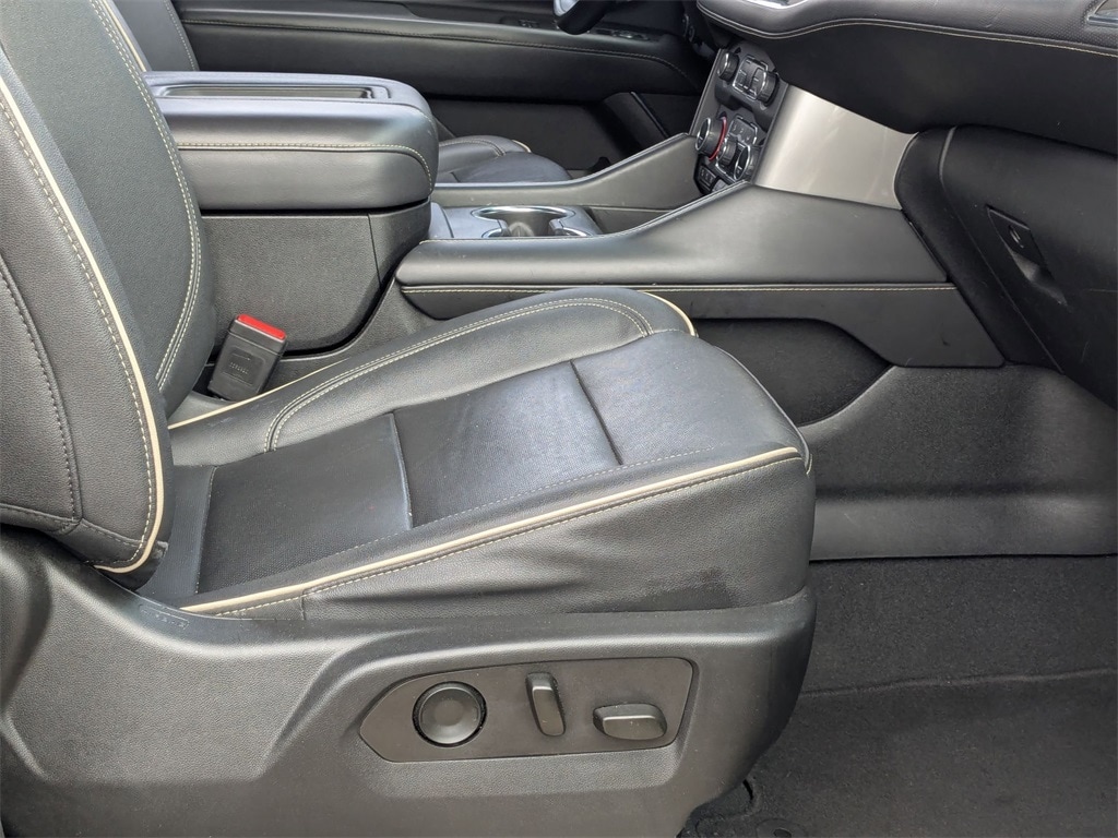 Thumbnail: 2023 Chevrolet Tahoe - 30