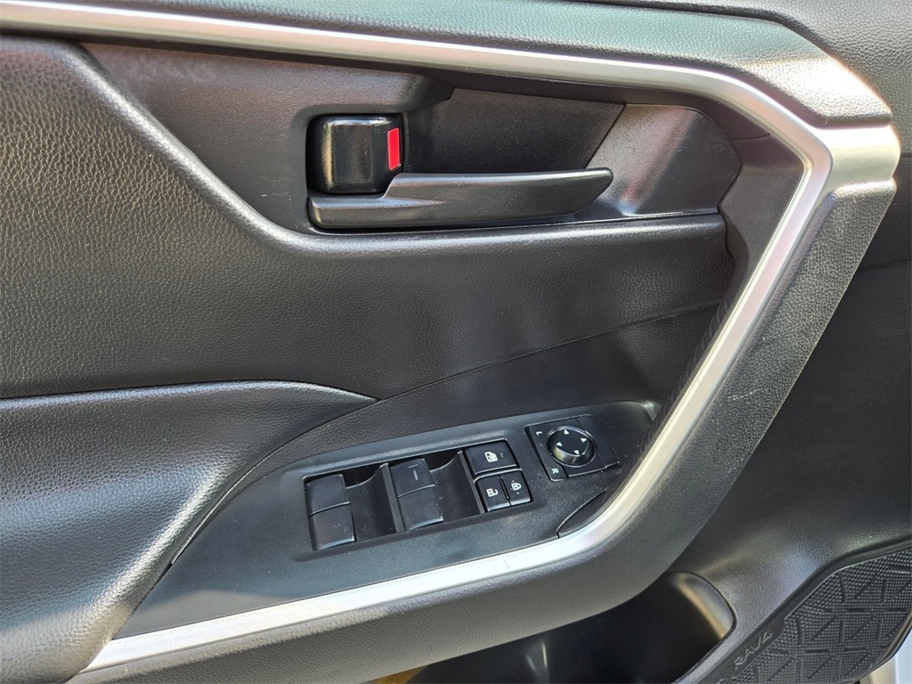 Thumbnail: 2024 Toyota RAV4 - 14