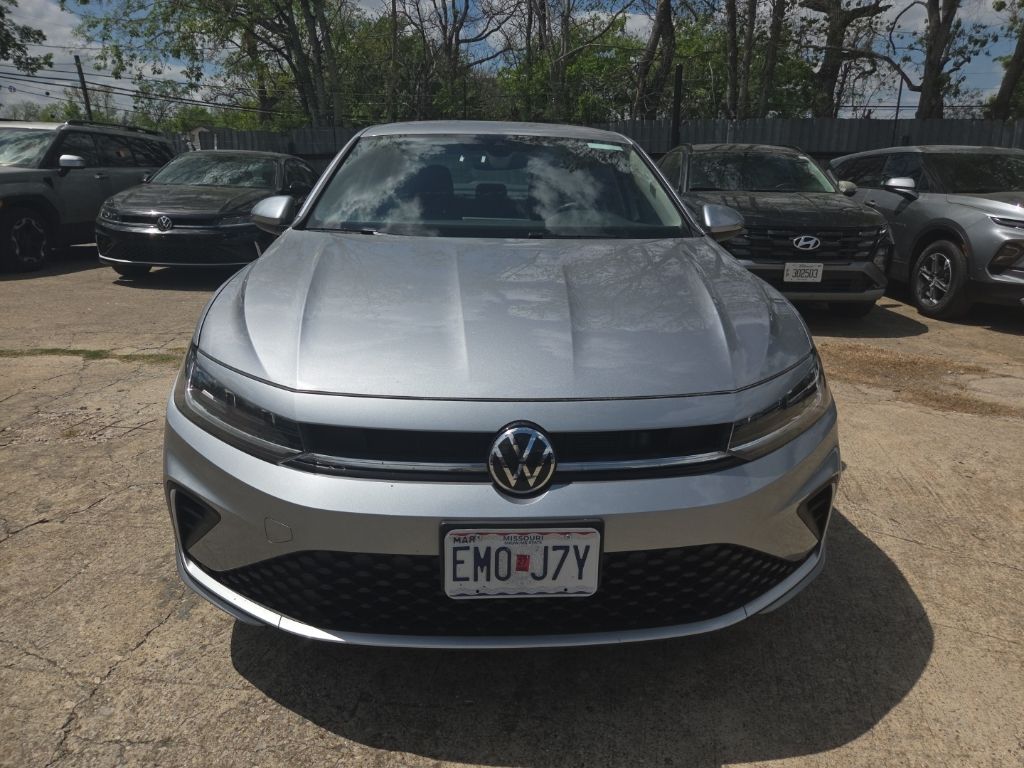 Thumbnail: 2025 Volkswagen Jetta - 2