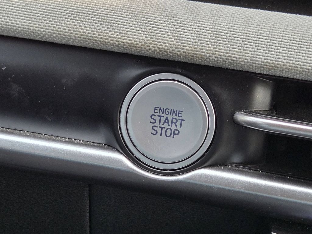 2025 Hyundai Santa Cruz Limited - Photo 27