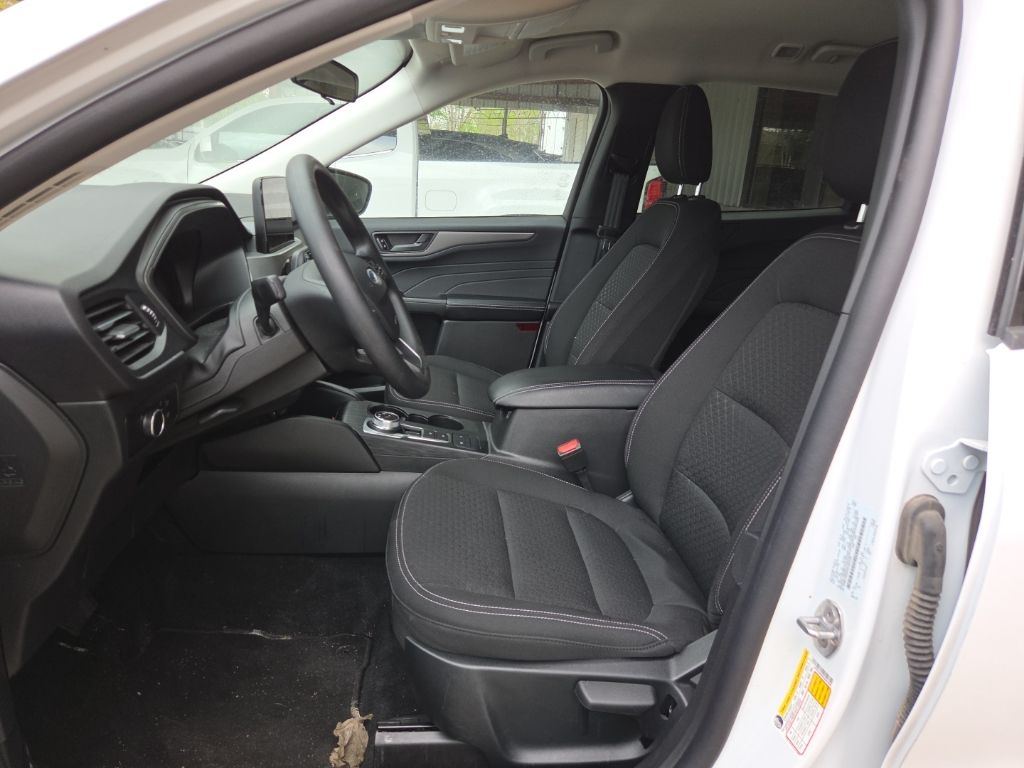 Thumbnail: 2025 Ford Escape - 5