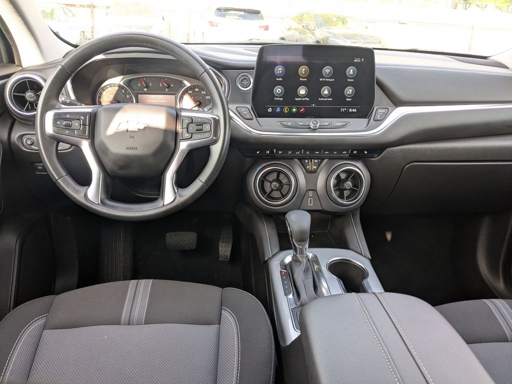 Thumbnail: 2025 Chevrolet Blazer - 25