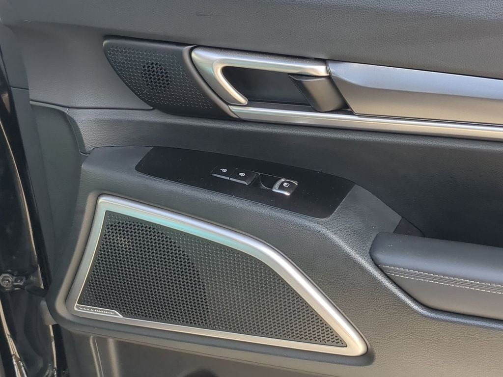 Thumbnail: 2025 Kia Telluride - 35