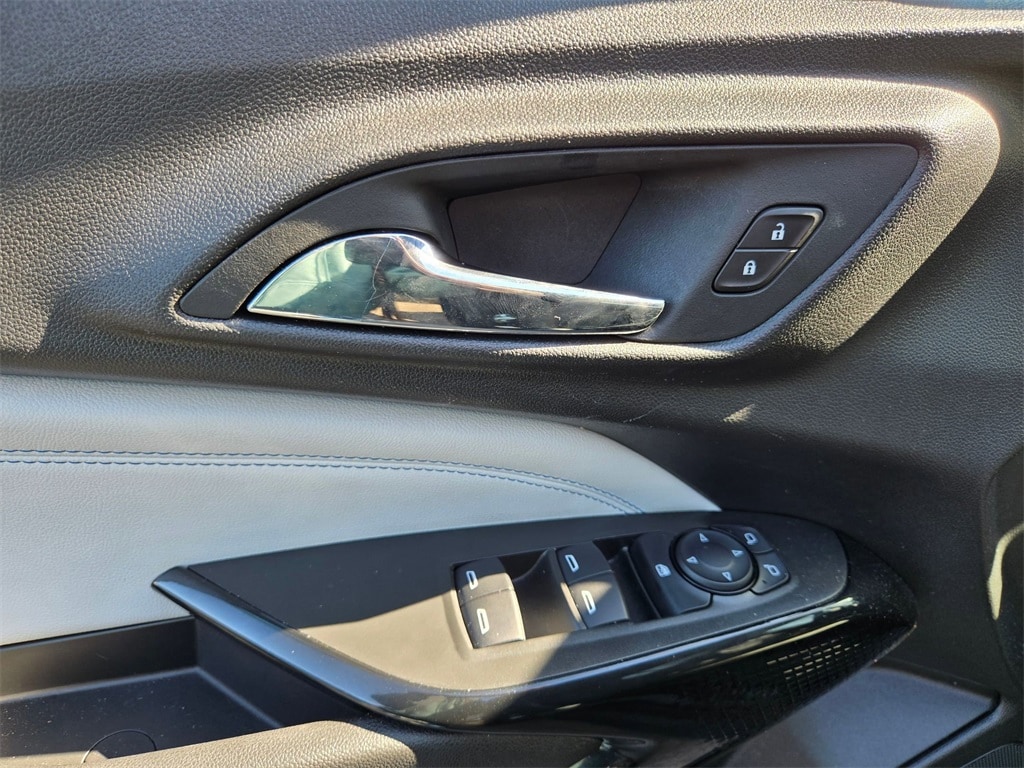 Thumbnail: 2025 Chevrolet Trax - 6