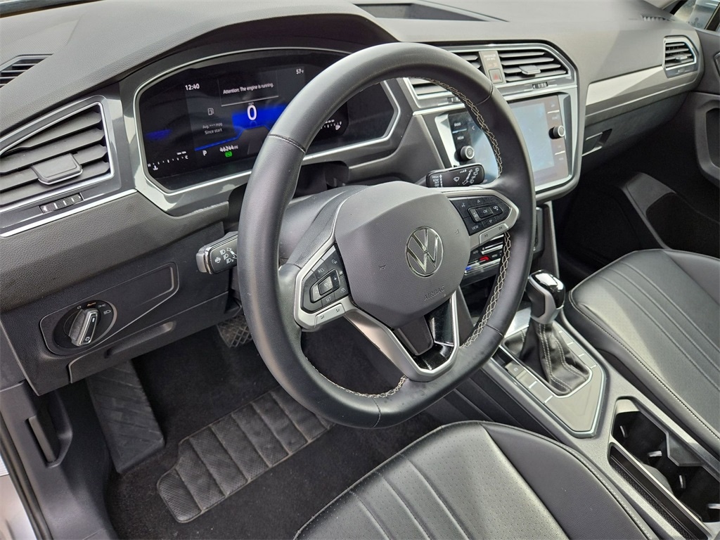 Thumbnail: 2024 Volkswagen Tiguan - 14