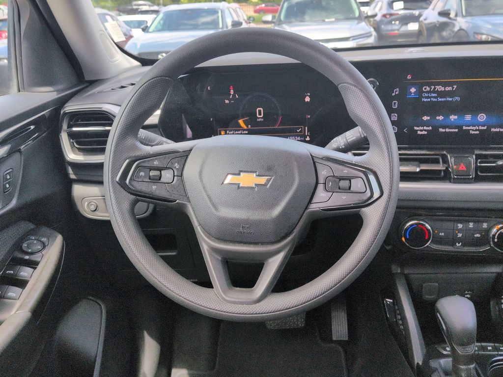 Thumbnail: 2025 Chevrolet TrailBlazer - 22