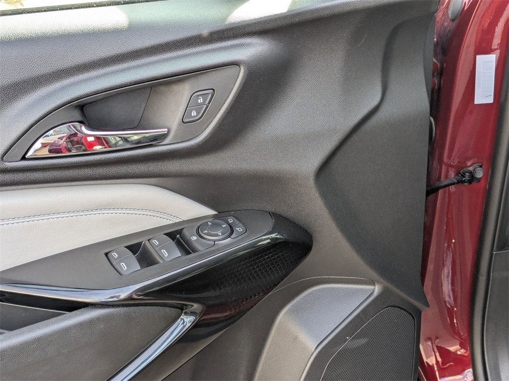 Thumbnail: 2025 Chevrolet Trax - 13