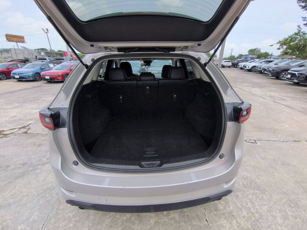 Thumbnail: 2025 Mazda CX-5 - 28