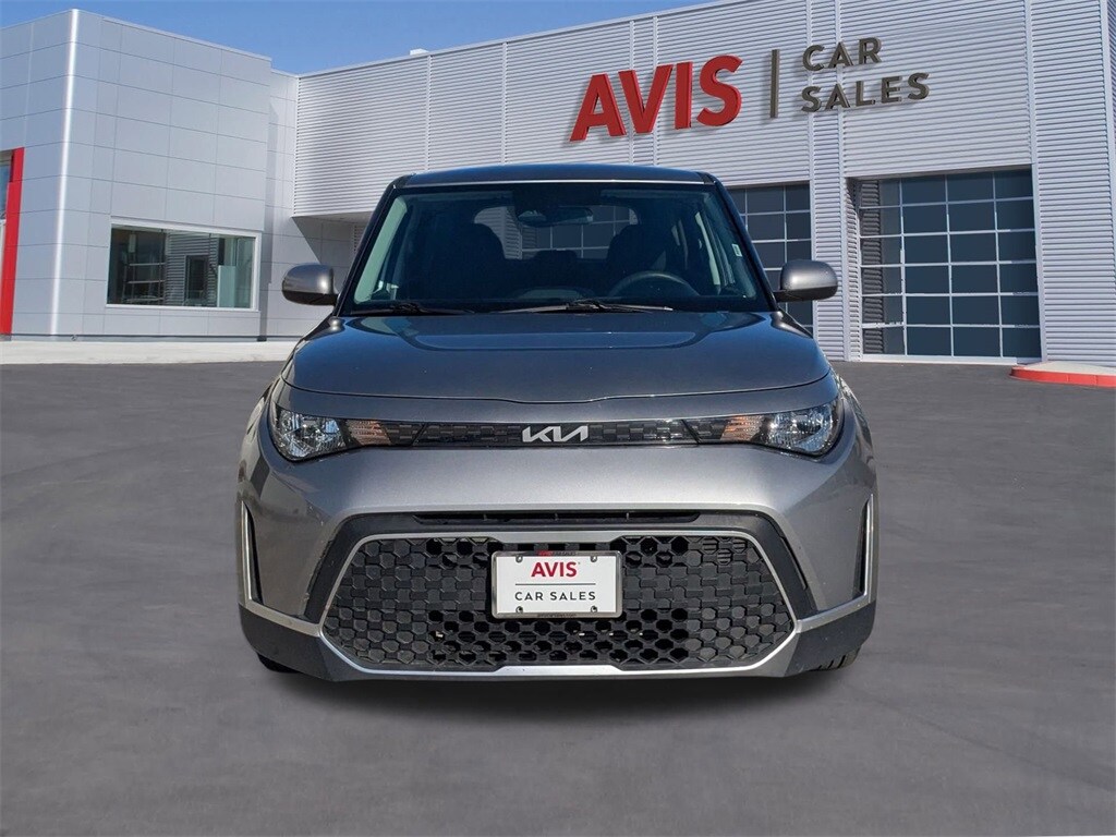2024 Kia Soul LX photo 2