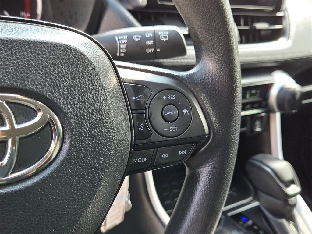 Thumbnail: 2024 Toyota RAV4 - 18