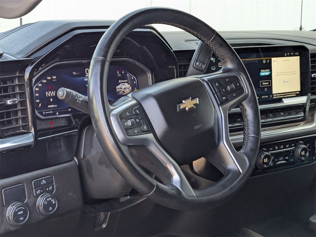 Thumbnail: 2024 Chevrolet Silverado 1500 - 13