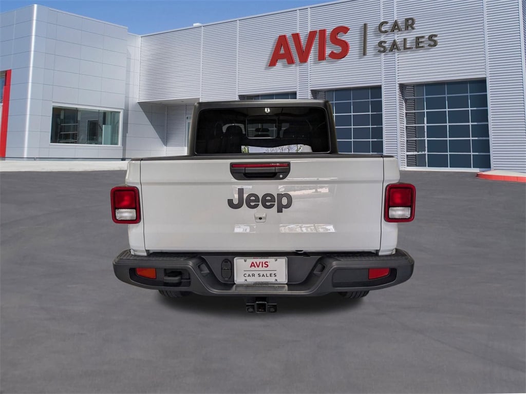 Thumbnail: 2023 Jeep Gladiator - 7