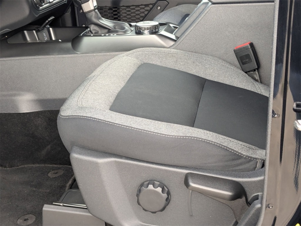 Thumbnail: 2025 Ford Bronco - 25