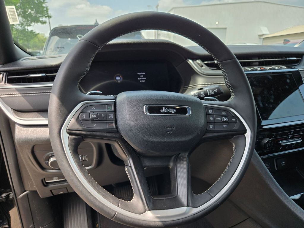 Thumbnail: 2025 Jeep Grand Cherokee - 7