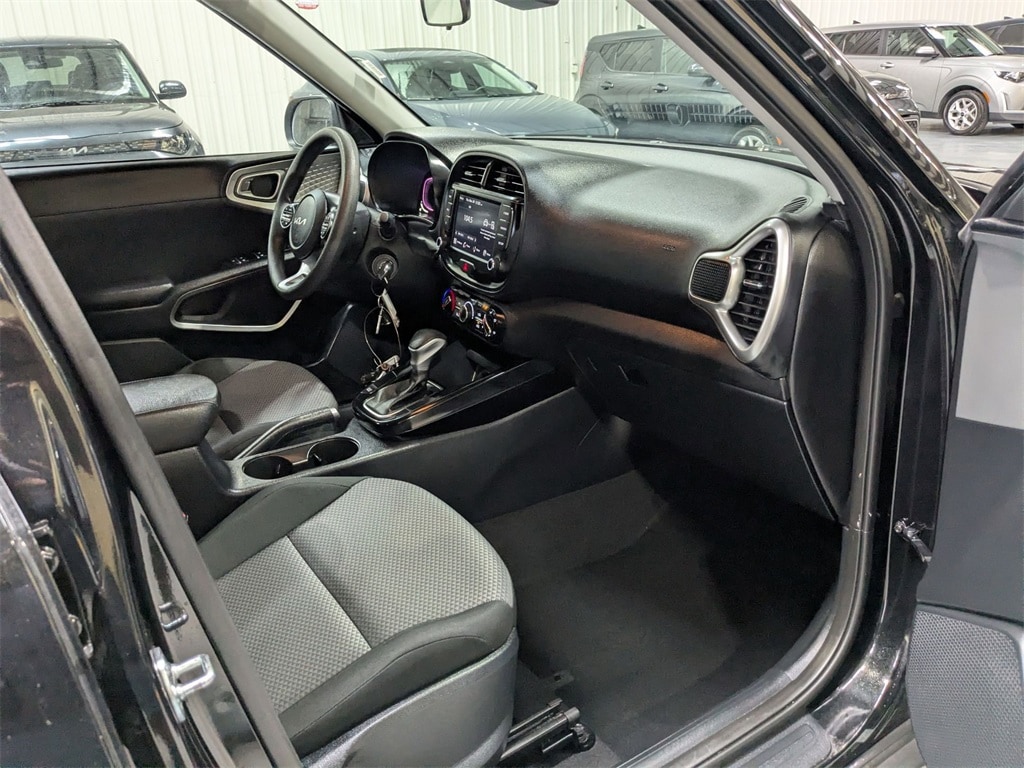 Thumbnail: 2024 Kia Soul - 30