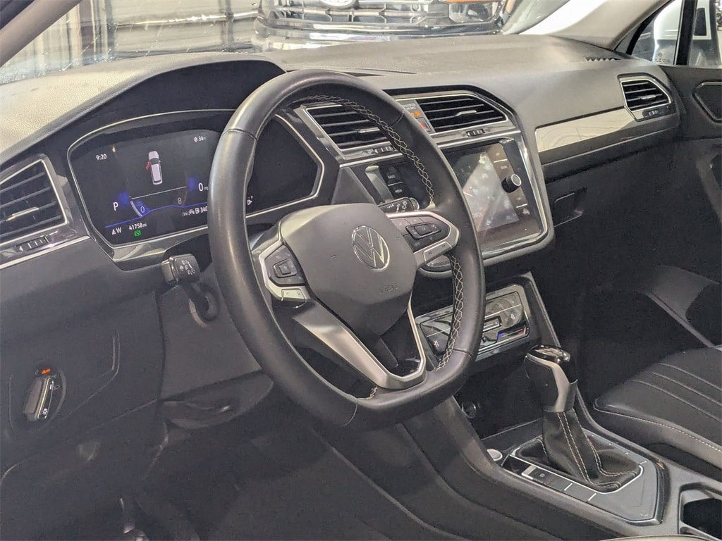 Thumbnail: 2024 Volkswagen Tiguan - 14