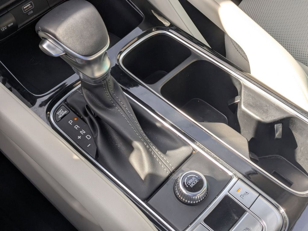 Thumbnail: 2025 Kia Telluride - 19