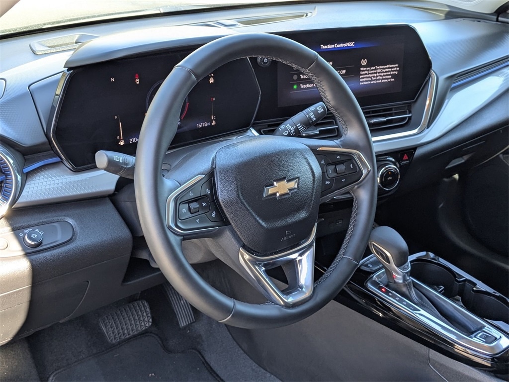 Thumbnail: 2025 Chevrolet Trax - 15